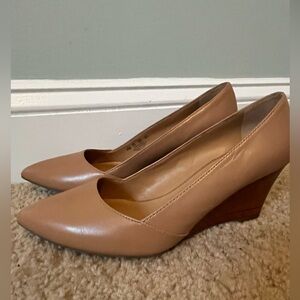 Franco Sarto Tan Leather Pointed-Toe Wedge Pumps